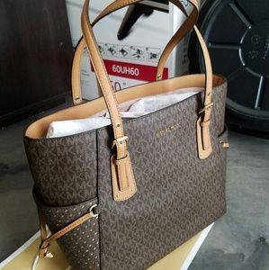 Michael Kors purse